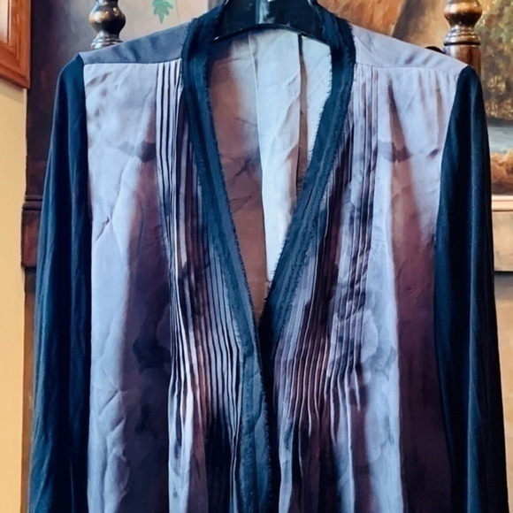 ✨🌹Eli’s Tahari Silk Muted Ombré Gray Black Floral  Blouse /Jacket✨M🌹 - Picture 6 of 6